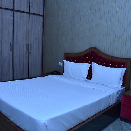 نيودلهي Hotel Royal International المظهر الخارجي الصورة