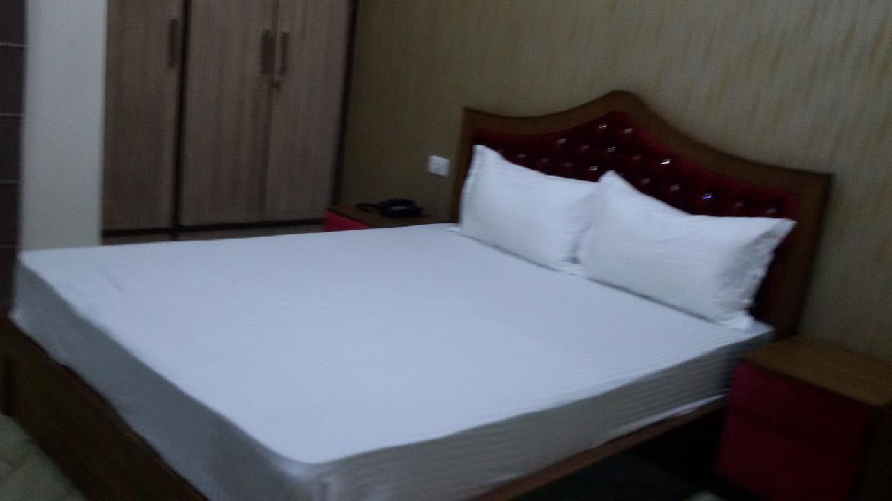 نيودلهي Hotel Royal International المظهر الخارجي الصورة