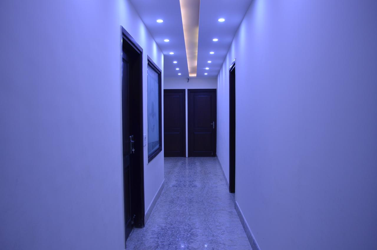 نيودلهي Hotel Royal International المظهر الخارجي الصورة